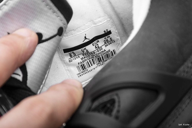 Fear Retro 4 626969-030  Pack Jordan 0401